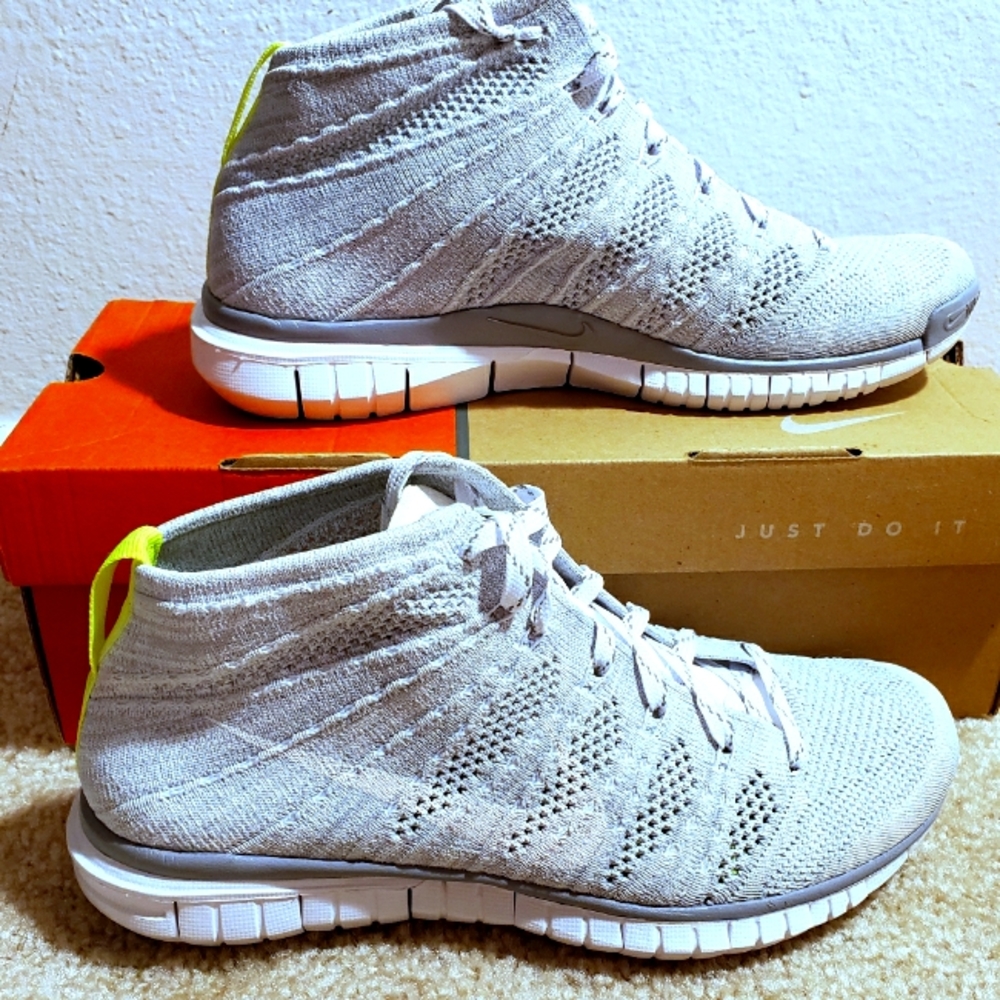 Nike Womens Free Flyknit Chukka Running Trainers Size 8.5